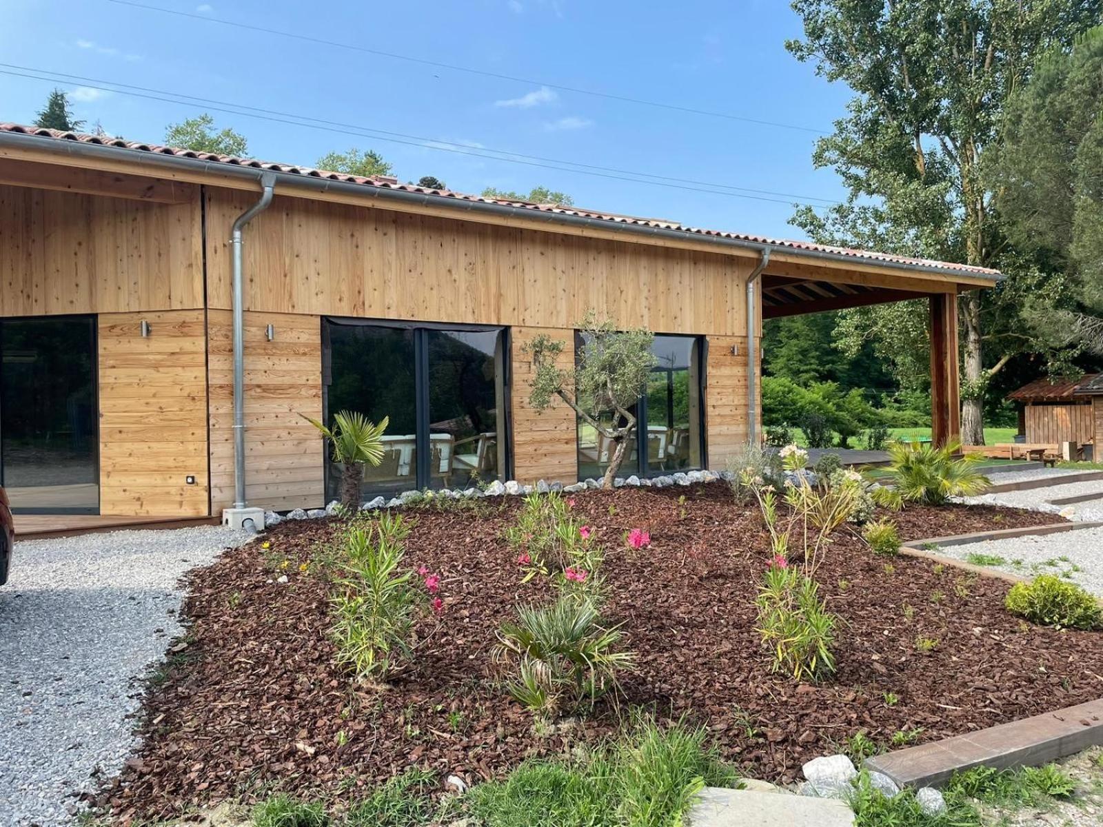 Les Chalets Montréjeau Buitenkant foto