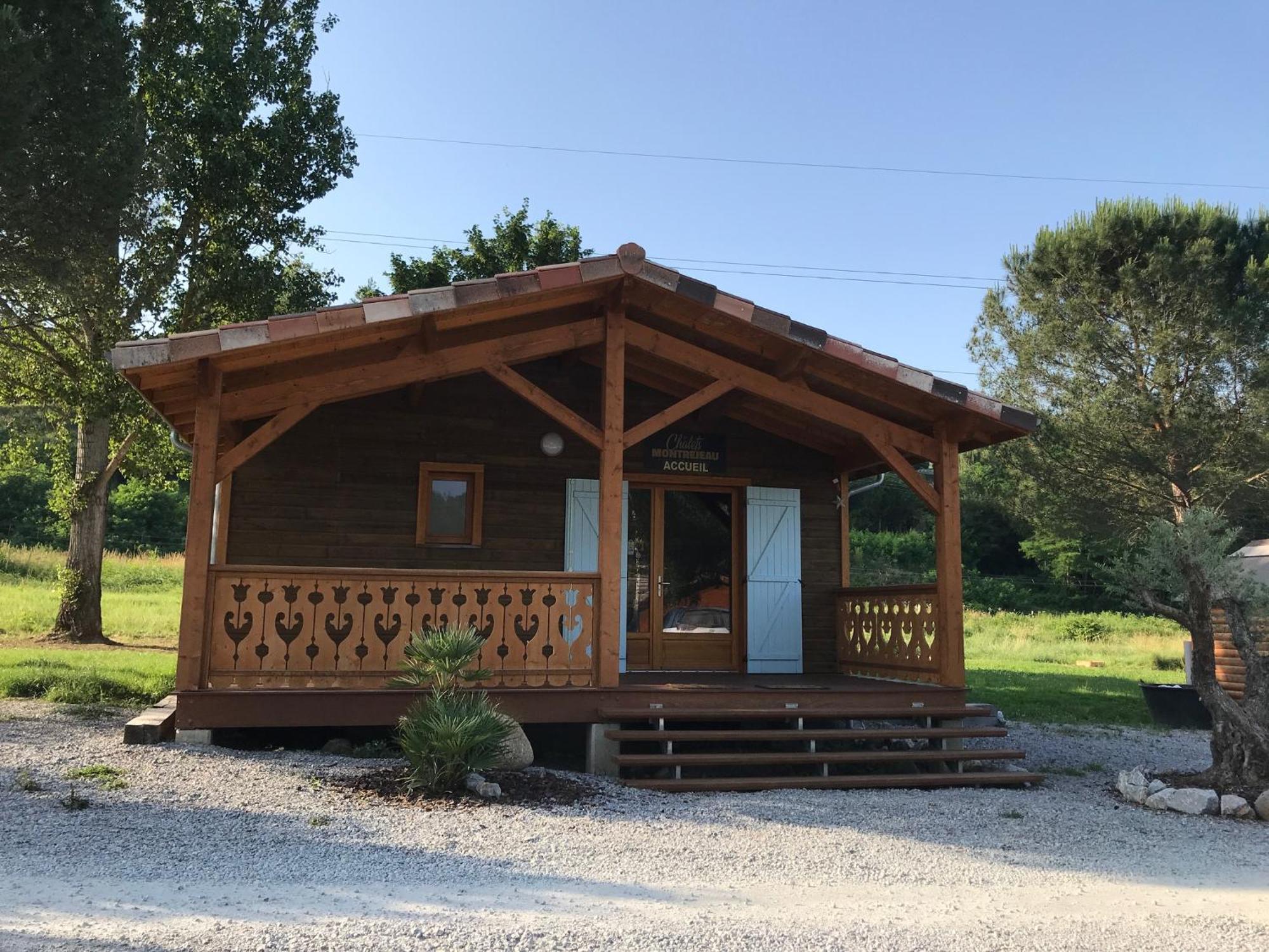 Les Chalets Montréjeau Buitenkant foto